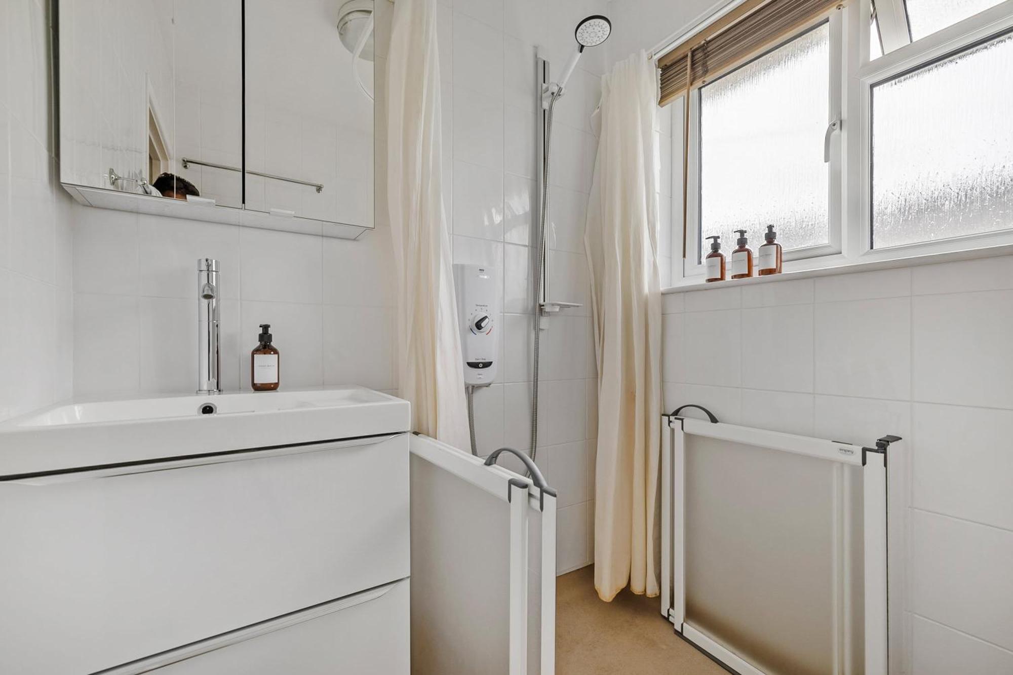 Modern Homely 3 Bed In Central Plymouth W Parking Exterior photo