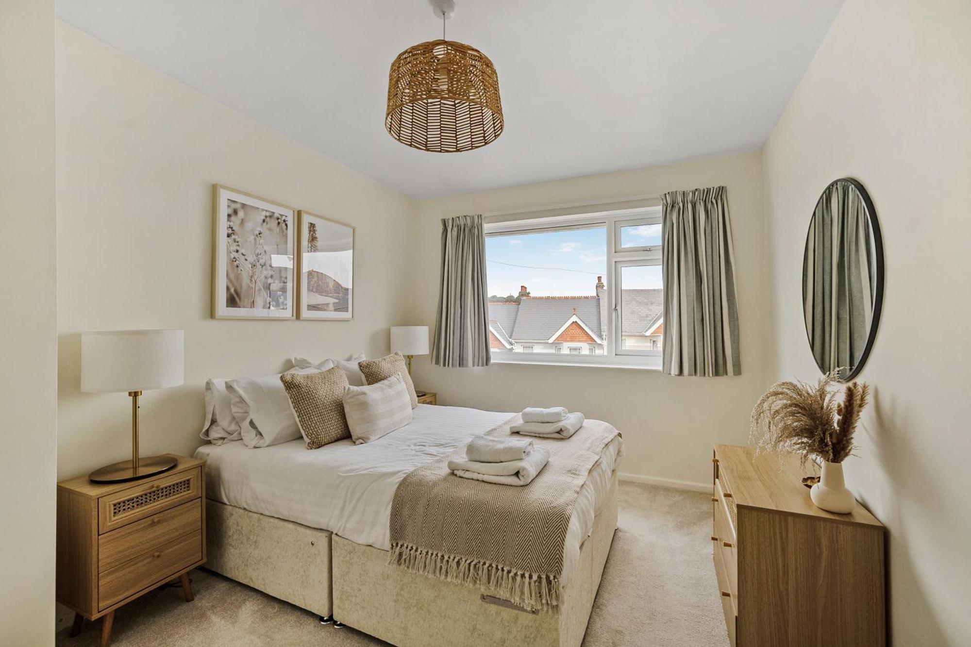Modern Homely 3 Bed In Central Plymouth W Parking Exterior photo
