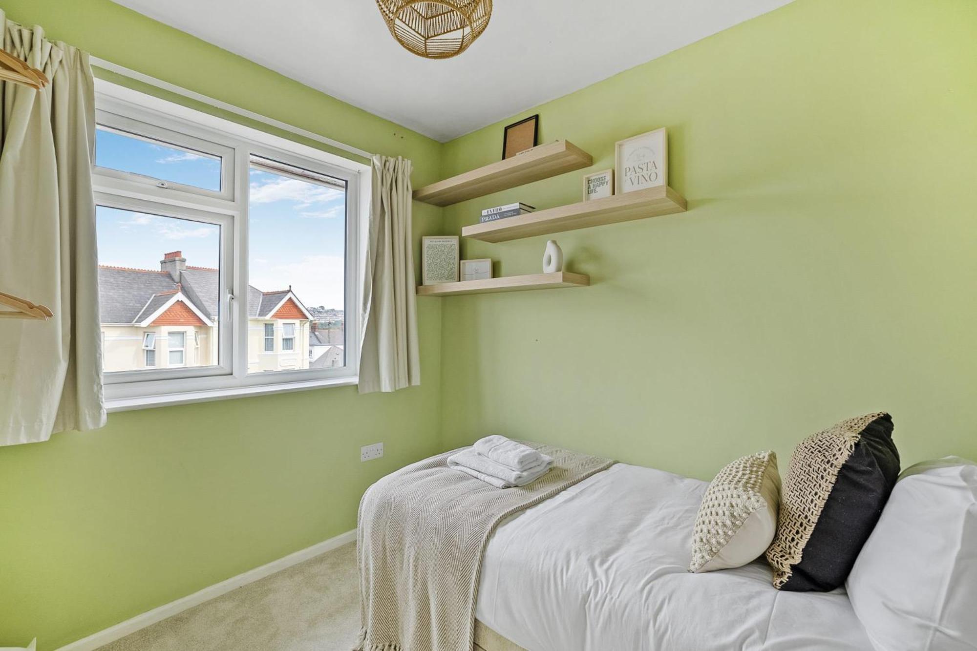 Modern Homely 3 Bed In Central Plymouth W Parking Exterior photo