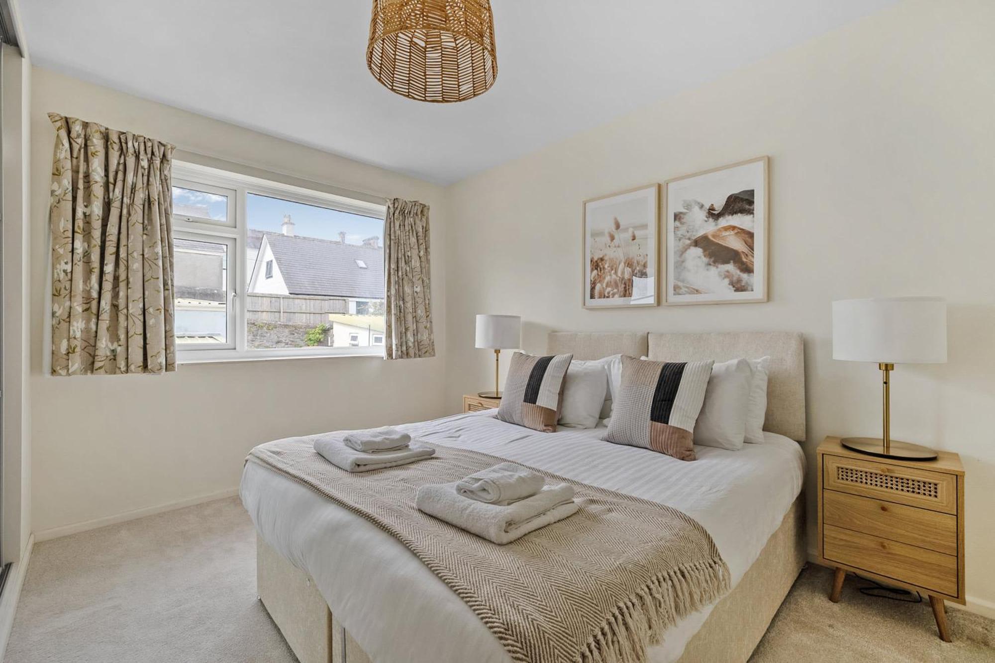 Modern Homely 3 Bed In Central Plymouth W Parking Exterior photo